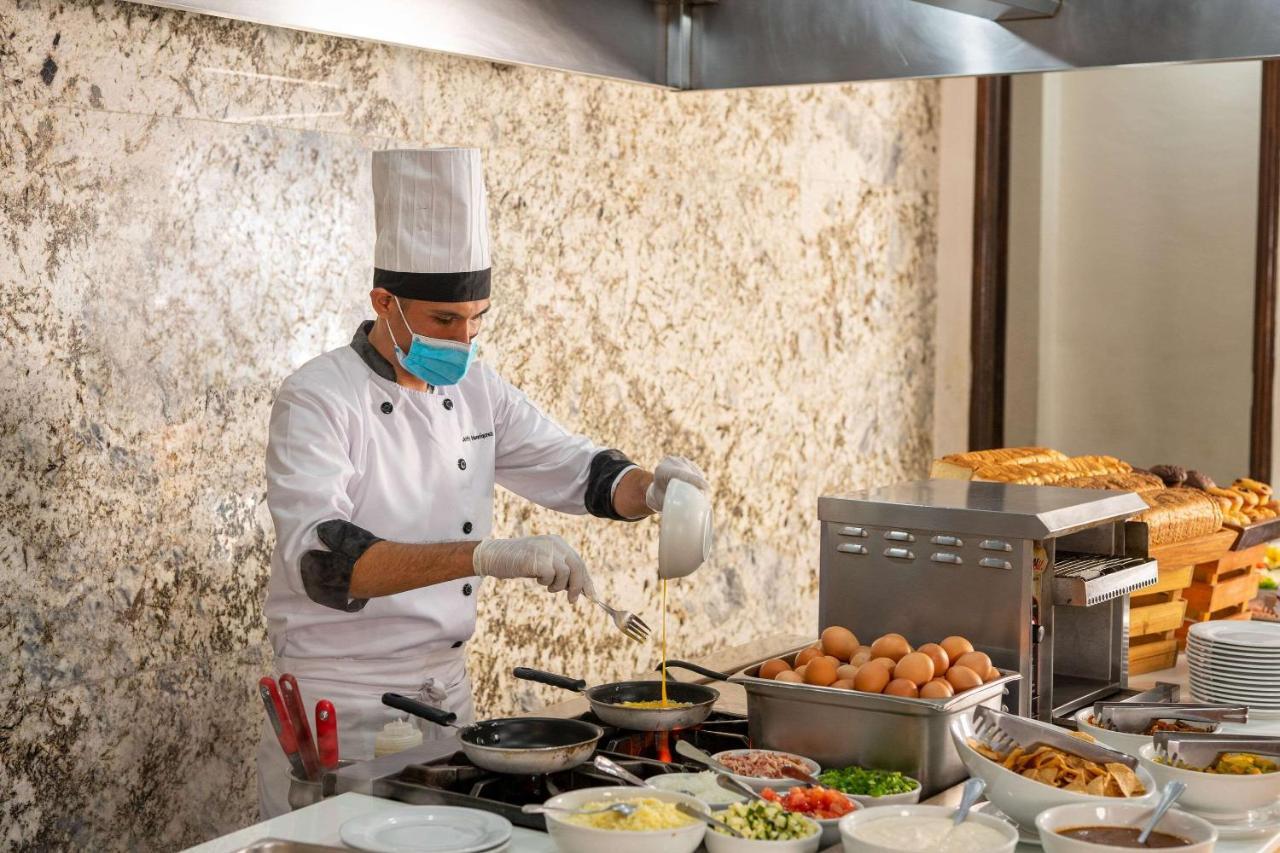 Quality Hotel Real Aeropuerto San Salvador San Luis Екстериор снимка